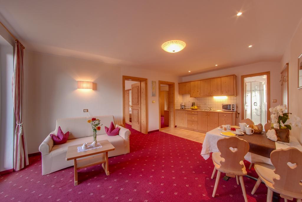 Appartements Verdinserhoehe Schenna Bilik gambar